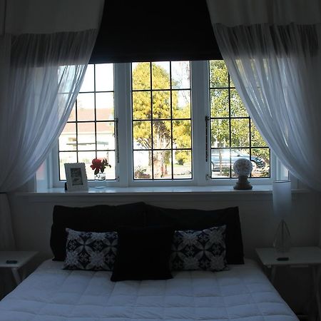 Beautiful Bungalow Cbd Μπλένχαϊμ Εξωτερικό φωτογραφία